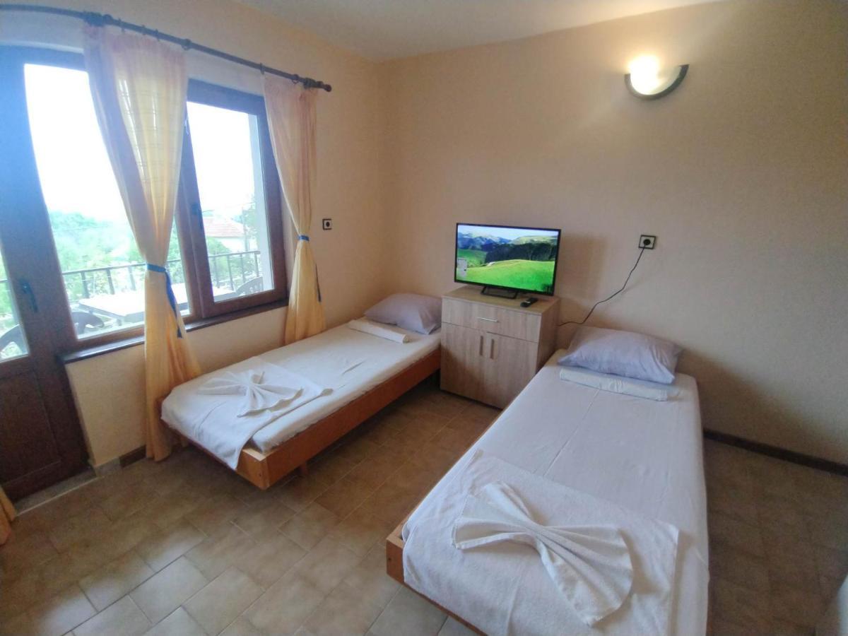 Prostor Guest House Byala  Bagian luar foto
